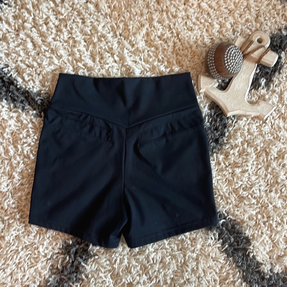 ECHT work out shorts